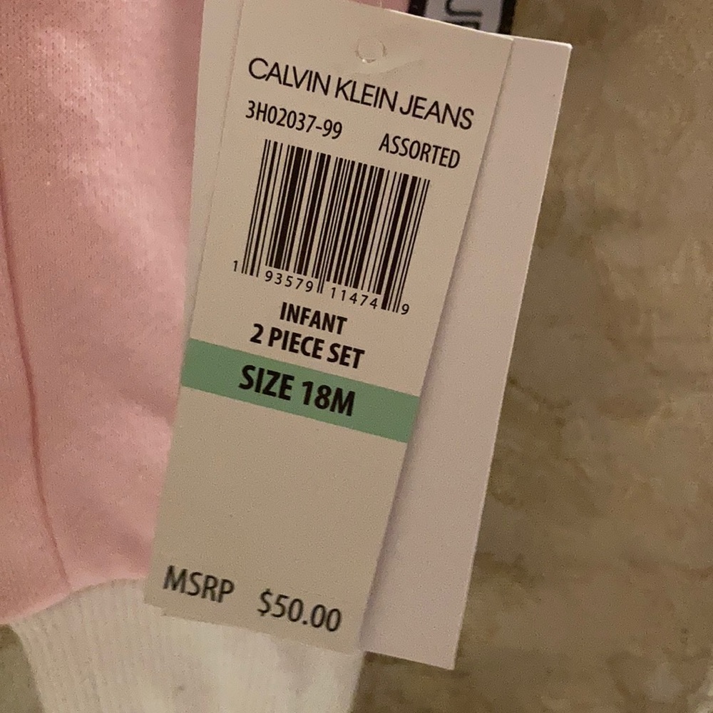 Calvin Klein Jeans - Picture 3 of 3